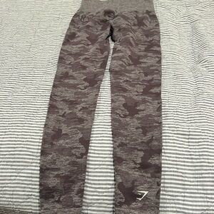 Gymshark leggins purple camouflage